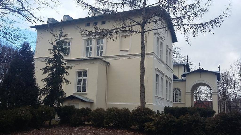 Agroturystyka "Palac W Janowie" Janów Exterior foto