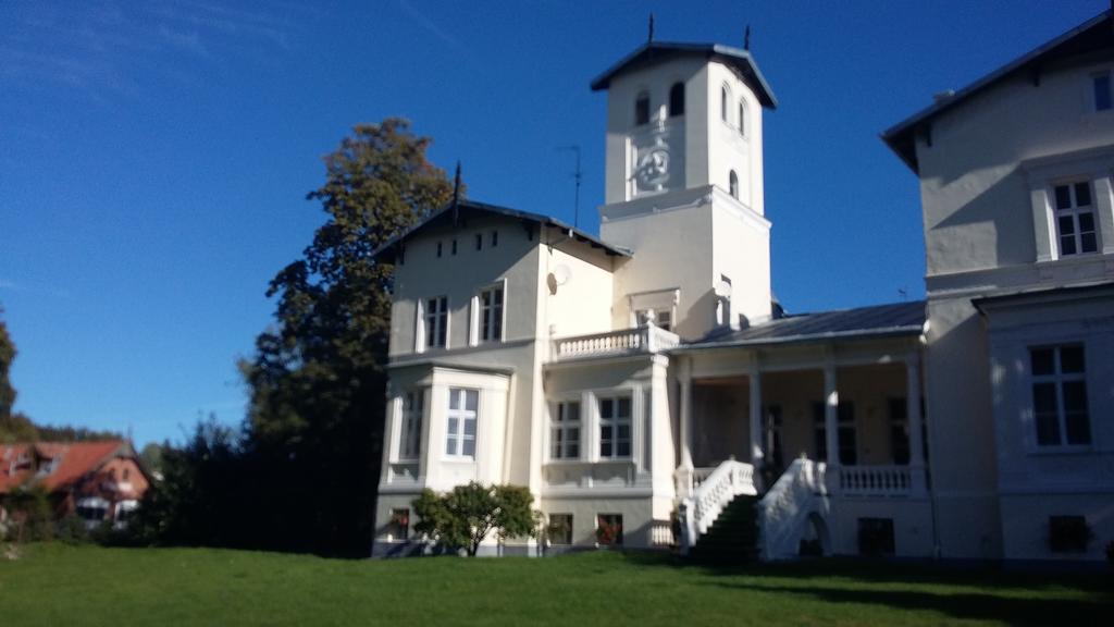 Agroturystyka "Palac W Janowie" Janów Quarto foto