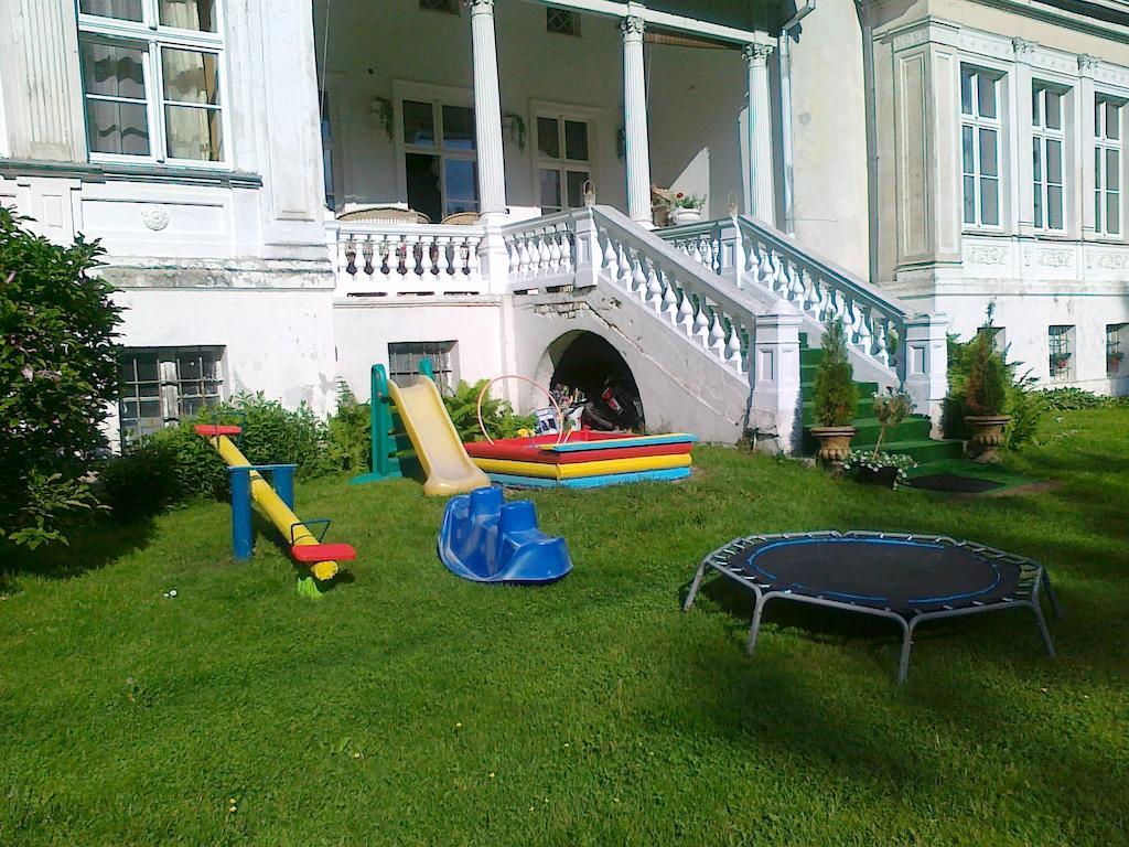 Agroturystyka "Palac W Janowie" Janów Quarto foto