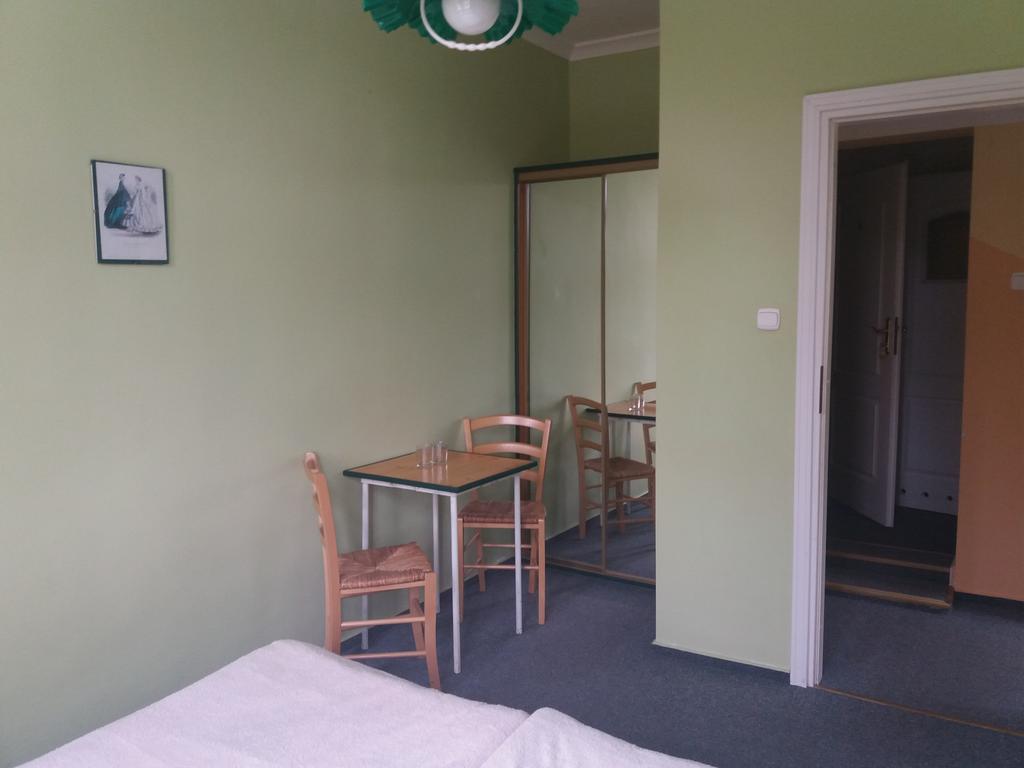 Agroturystyka "Palac W Janowie" Janów Exterior foto